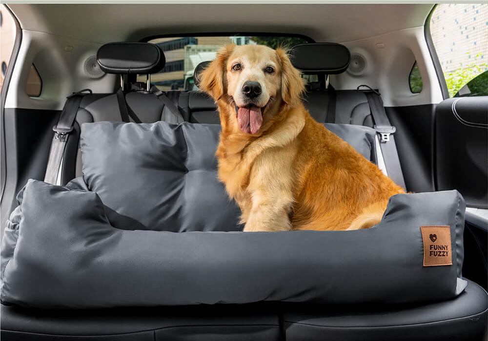 FunnyFuzzy Travel Bolster Safety Medium Large Dog Car Back Seat Bed (Безопасно легло за средно голямо куче на задната седалка на автомобила) в непромокаем цвят Pro-Charcoal grey.