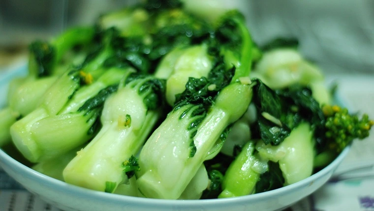 Китайски домашен зеленчук за вечеря.