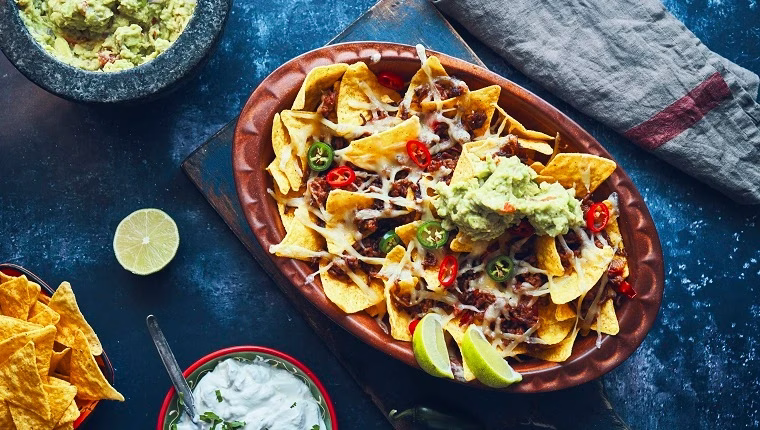 Μπορούν τα σκυλιά να φάνε nachos; Είναι τα nachos ασφαλή για τους σκύλους;