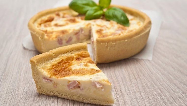 Ehetnek-e a kutyák Quiche-t? A Quiche biztonságos a kutyák számára?