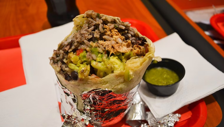 Können Hunde Burritos essen? Sind Burritos sicher für Hunde?
