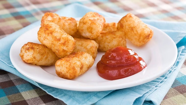 Ehetnek a kutyák Tater Tots-t? A Tater Tots biztonságos a kutyák számára?